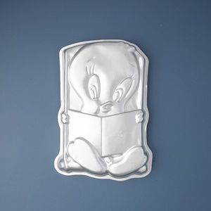 Vintage Tweety Bird Wilton cake pan